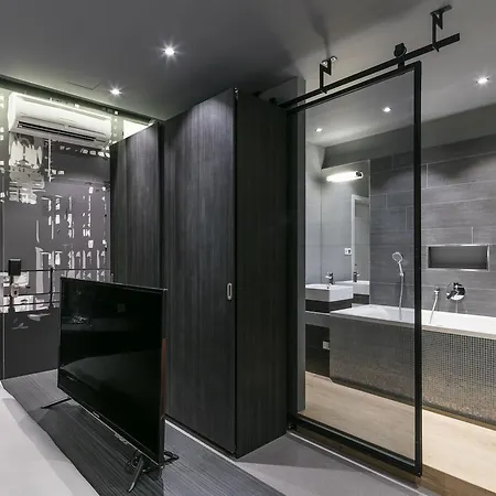 Pytloun Imperial Design